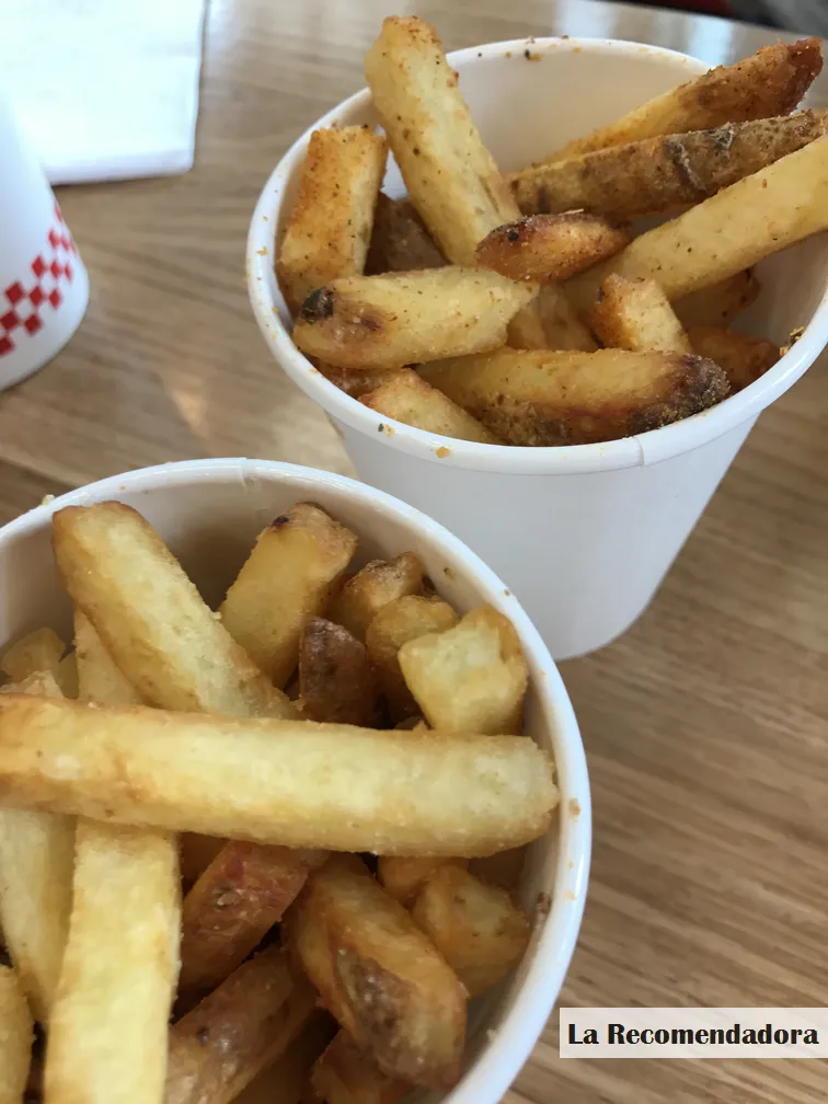 ¿Cómo son las HAMBURGUESAS de FIVE GUYS? - FiveGuys16